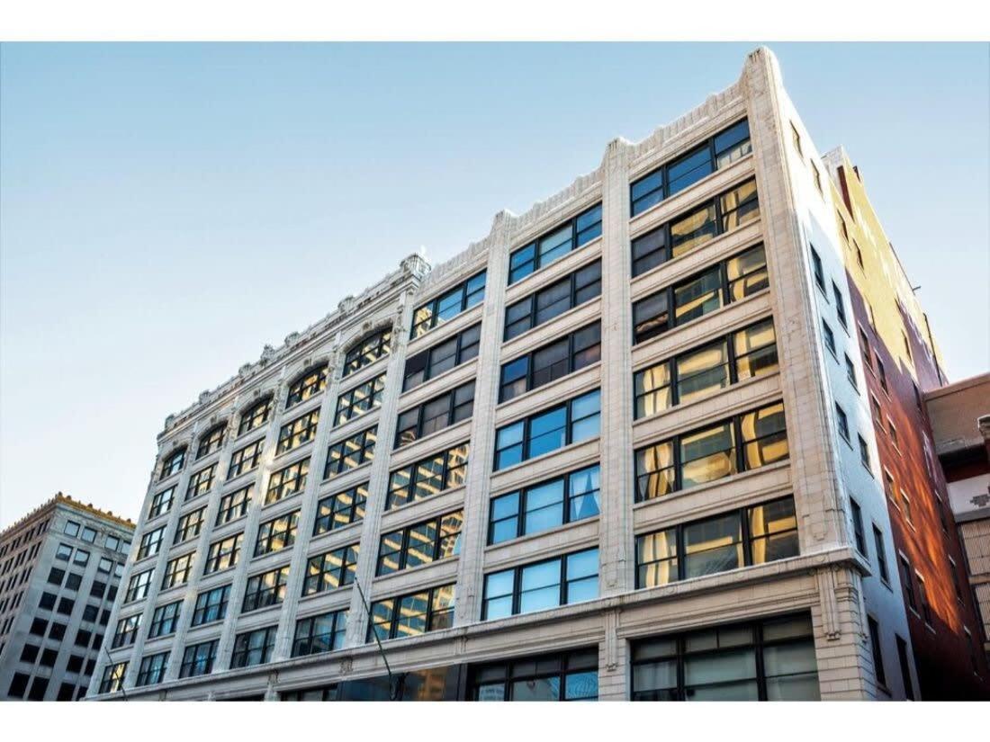 Modern Downtown Apartment 2Br 2Ba By Cozysuites Indianapolis Exterior photo