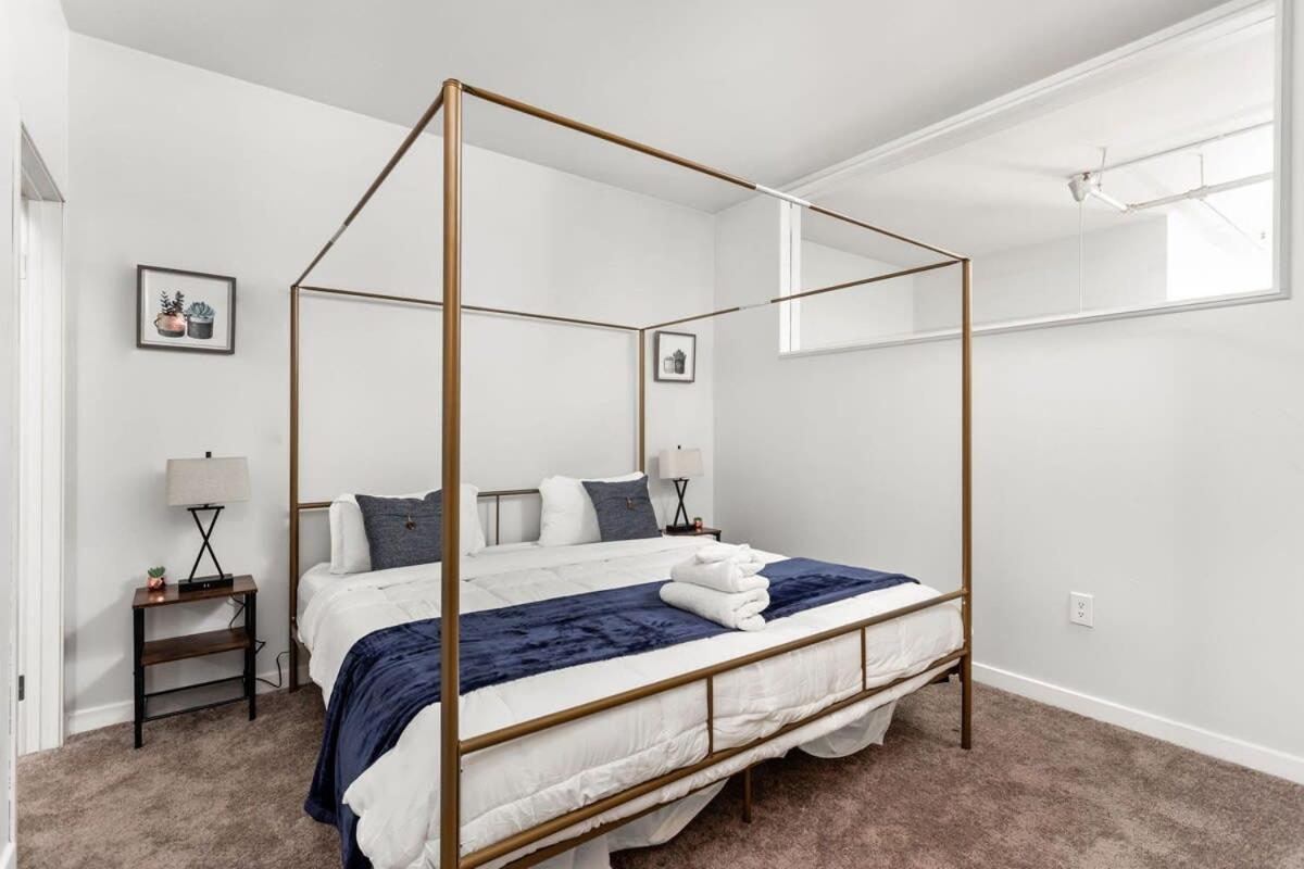 Modern Downtown Apartment 2Br 2Ba By Cozysuites Indianapolis Exterior photo
